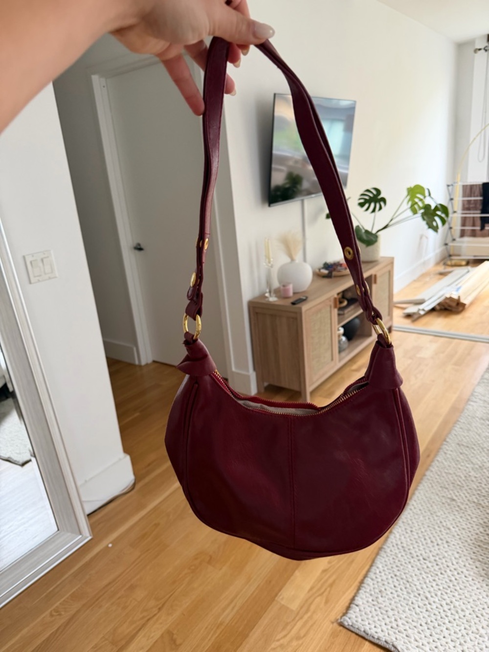 Women's Burgundy Leather Shoulder Bag